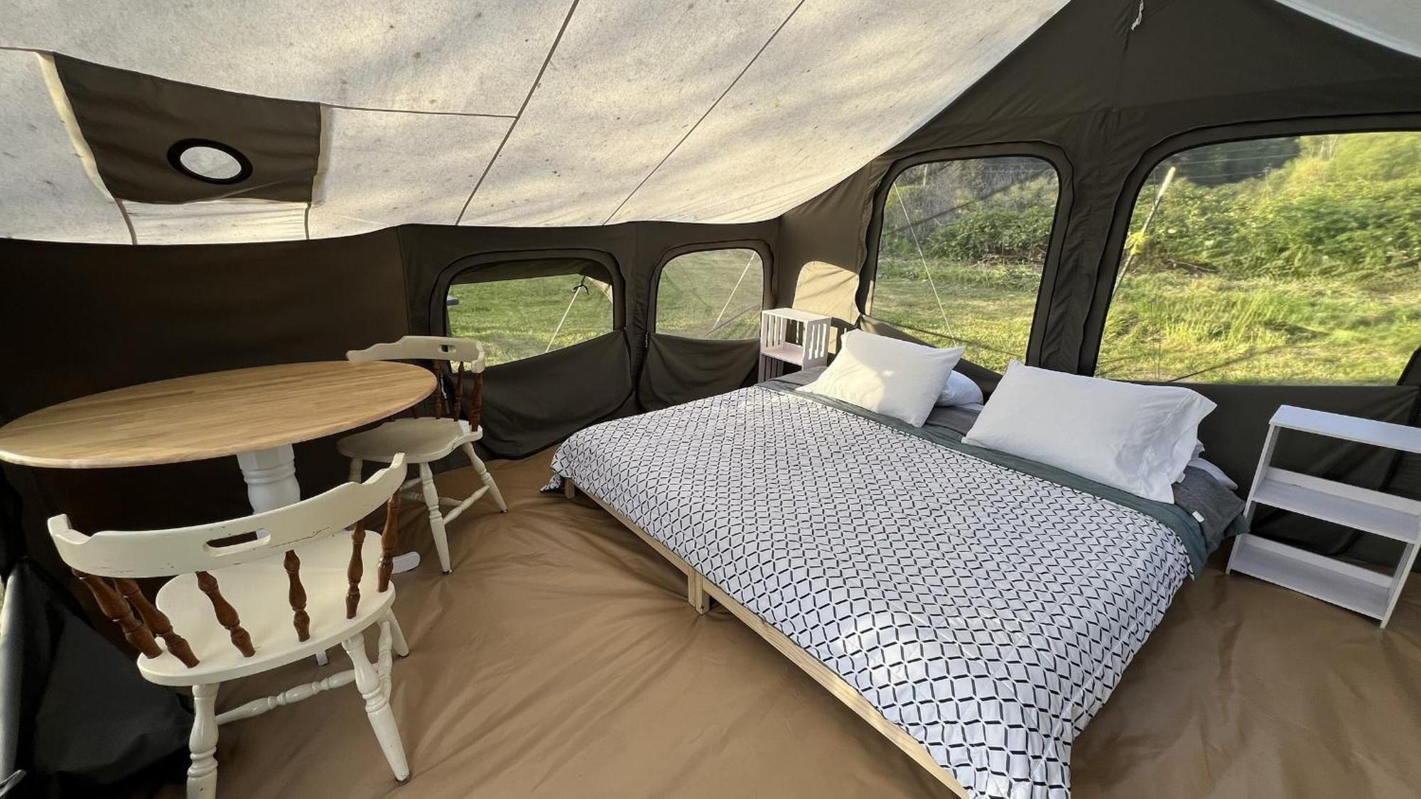 Glamping Tent On The River Клемет Екстер'єр фото